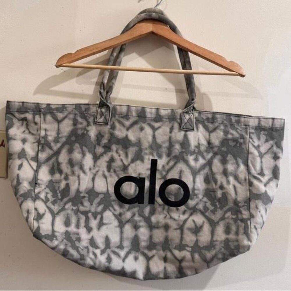 ALO Yoga Black and Gray Women's Tote Bag